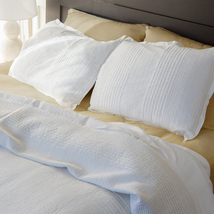 Longaberger 7-Piece Bedding Set - White Quilt with Sand Sheet Set