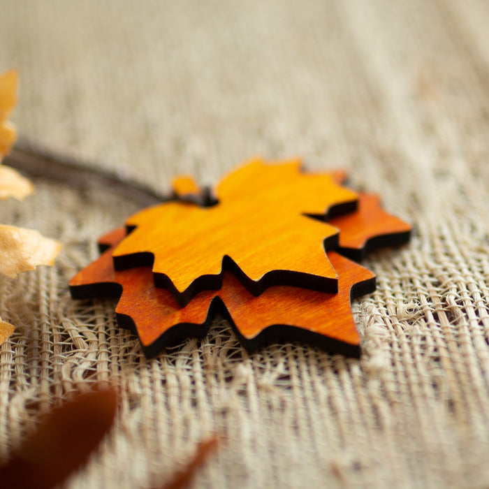 Harvest Wooden Maple Leaf Tie-On