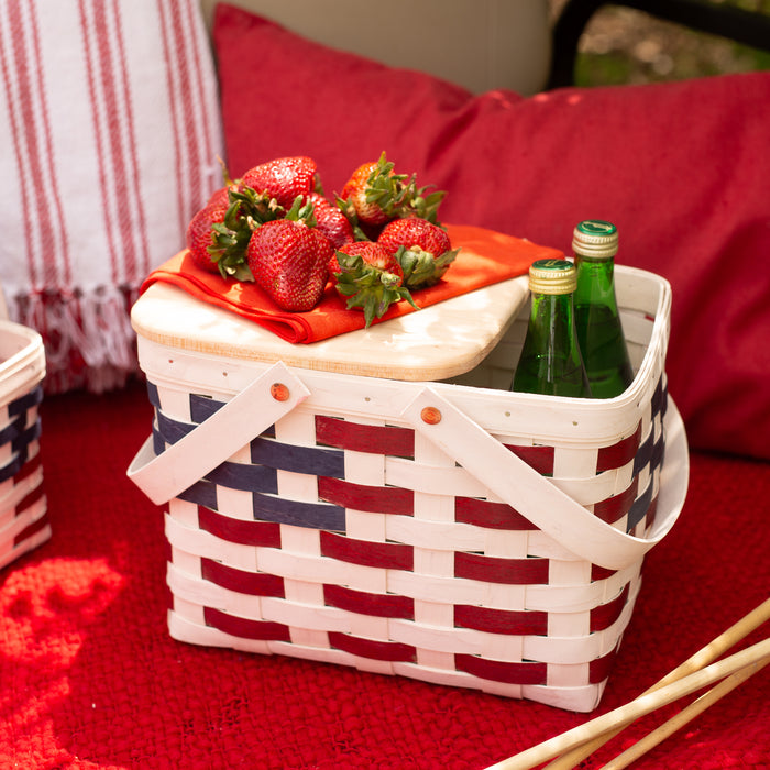 Americana Homestead Picnic Basket  with Protectors - White