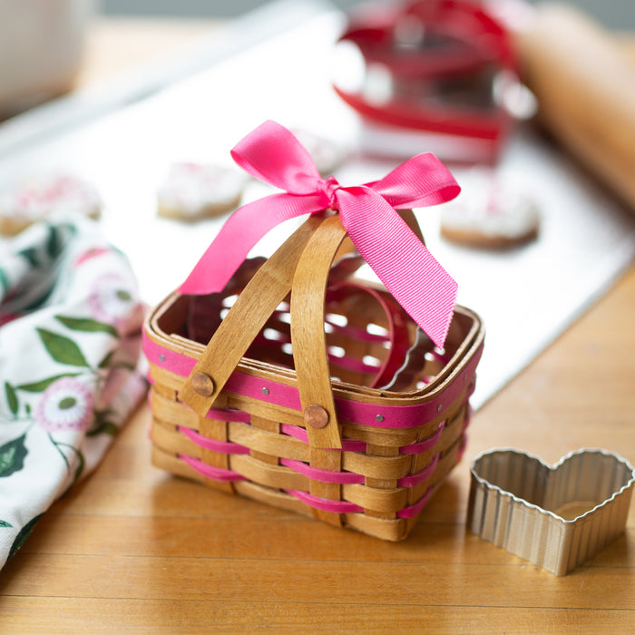 Collector's Valentine's Day 6-Piece Heartland Basket Set - Pink