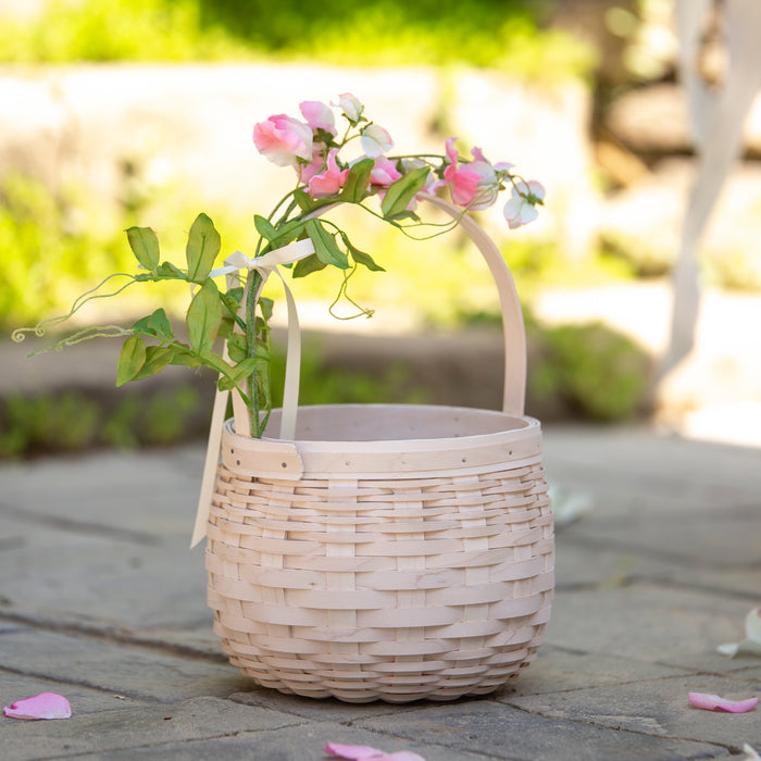 Small Flower Girl Basket Set with Protector - 1973 White with flowers on handle.