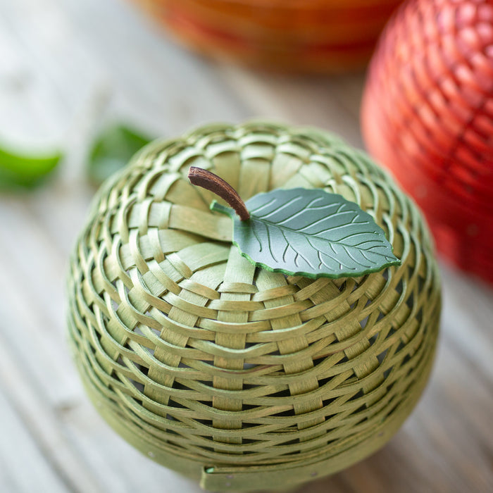 Apple Picking Small Apple with Woven Lid and Protector - Green
